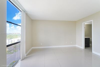 805 - 13499 Biscayne Blvd, Condo with 2 bedrooms, 2 bathrooms and null parking in North Miami FL | Image 1