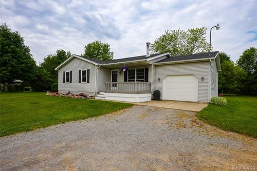 6454 State Rd, Bancroft, MI, 48414-9448 | Card Image