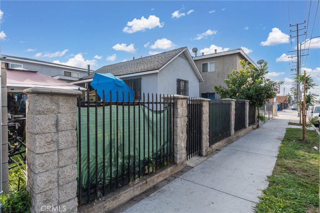 Residential in Los Angeles 2
