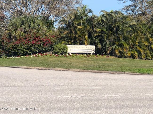 603 Cross Creek Dr, House other with 4 bedrooms, 2 bathrooms and null parking in Sebastian FL | Image 60