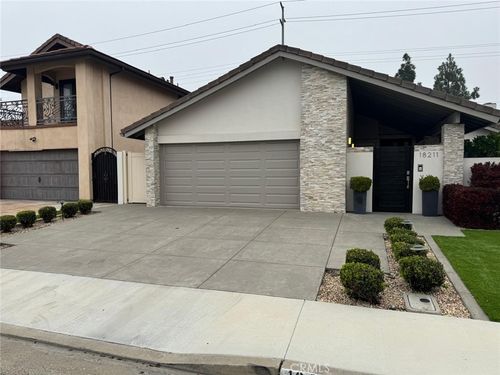 18211 Devonwood Cir, Fountain Valley, CA, 92708-4431 | Card Image