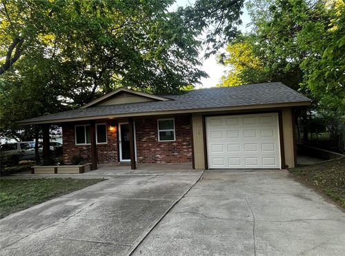 1306 E Wallace St, Shawnee, OK, 74801-6413 | Card Image