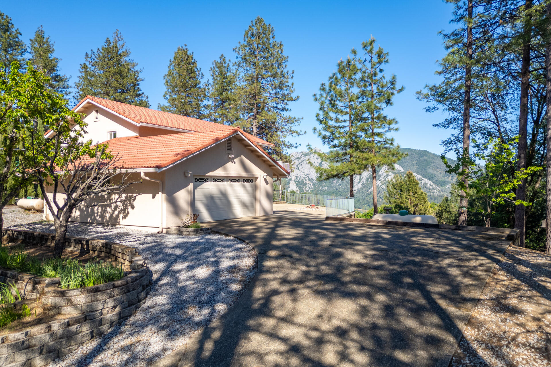 Residential in Lakehead 4