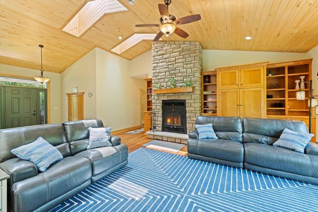 677 County Road 60, House other with 3 bedrooms, 3 bathrooms and null parking in Grand Marais MN | Image 24