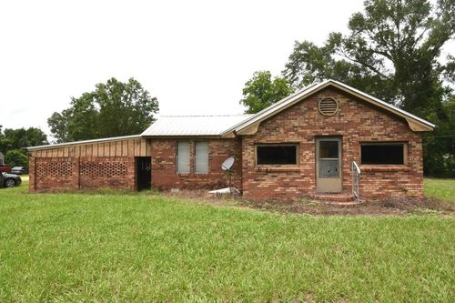 1943 Highway 98 W, Foxworth, MS, 39483-5001 | Card Image