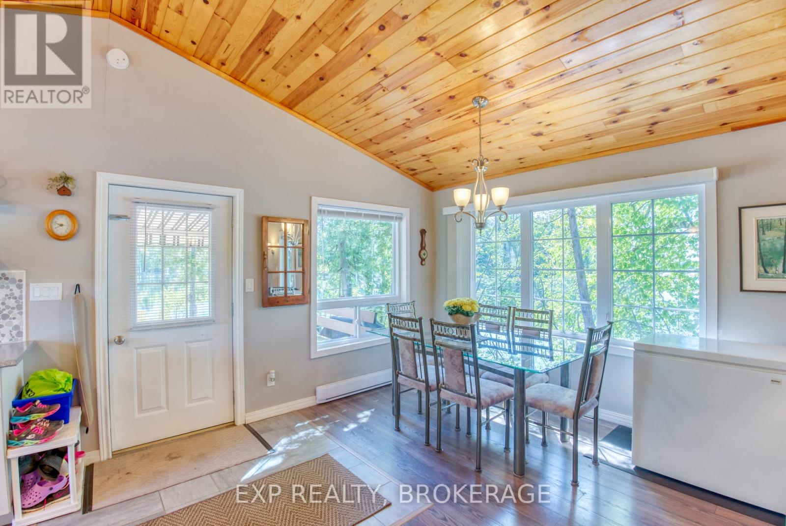 Residential in Frontenac (Frontenac Centre) 4