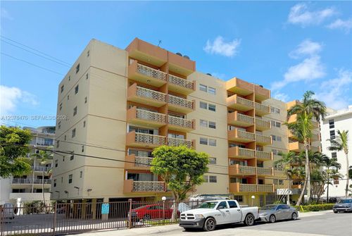 phd73-600 Ne 25th St, Miami, FL, 33137 | Card Image