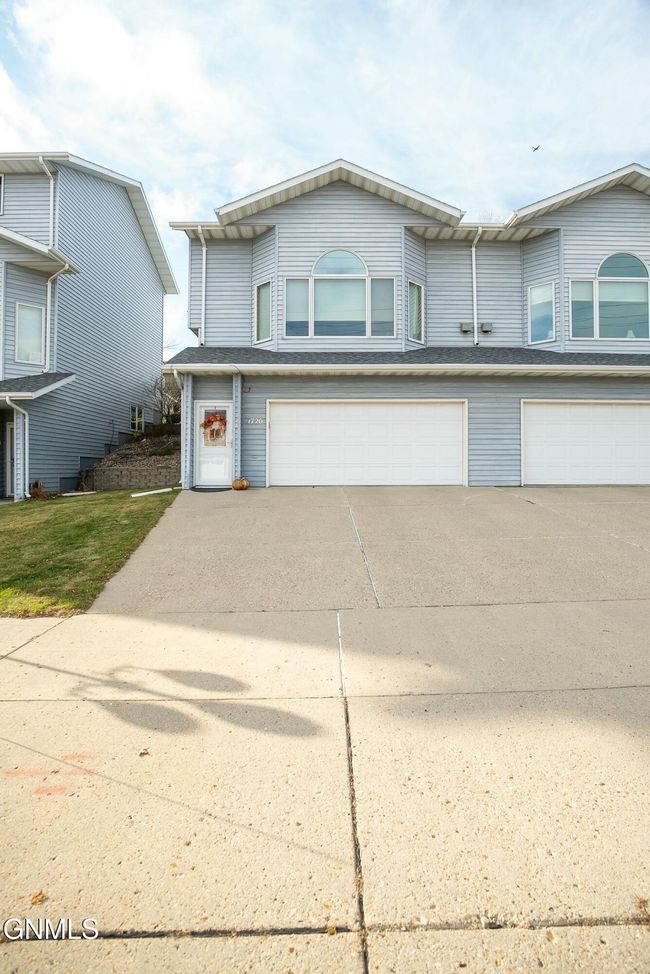 1720 N 26 Th St, Condo with 3 bedrooms, 2 bathrooms and null parking in Bismarck ND | Image 10