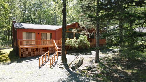 127 Fetlock Dr, Lords Valley, PA, 18428 | Card Image