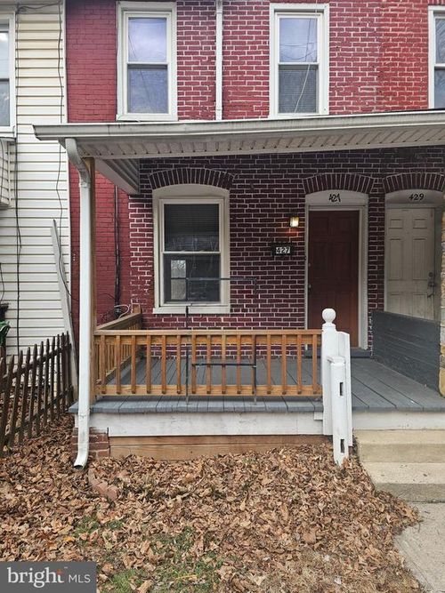 427 Oak St, COATESVILLE, PA, 19320-3709 | Card Image