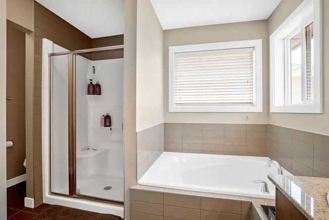 5 Drake Landing Loop, House detached with 3 bedrooms, 2 bathrooms and 5 parking in Okotoks AB | Image 26