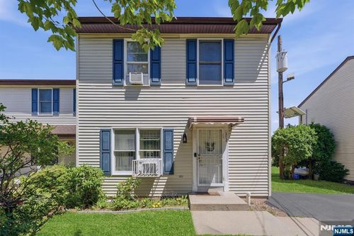 312 Littleton Ave, Newark, NJ, 07103-2366 | Card Image