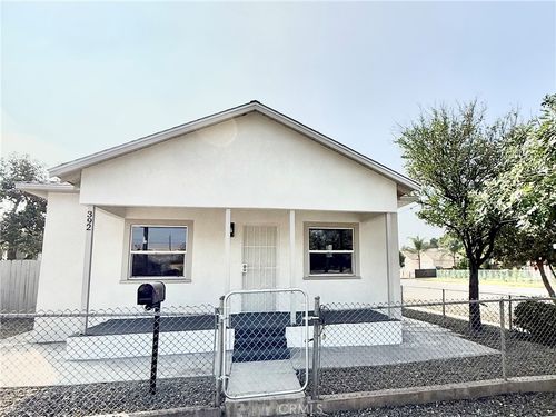 392 W L St, Colton, CA, 92324-3217 | Card Image