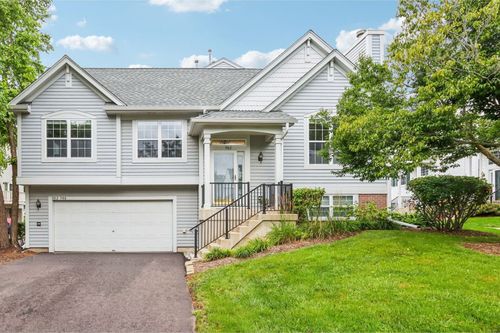 982 Manchester Cir, Grayslake, IL, 60030-3343 | Card Image