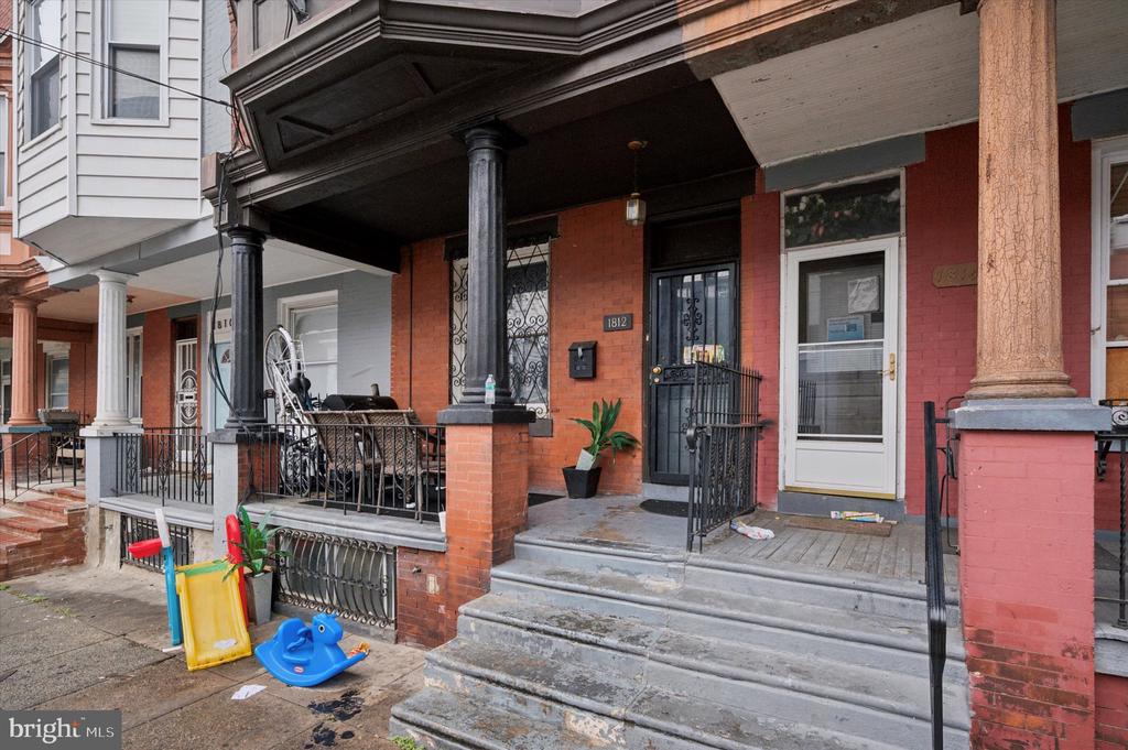 Residential in PHILADELPHIA 4