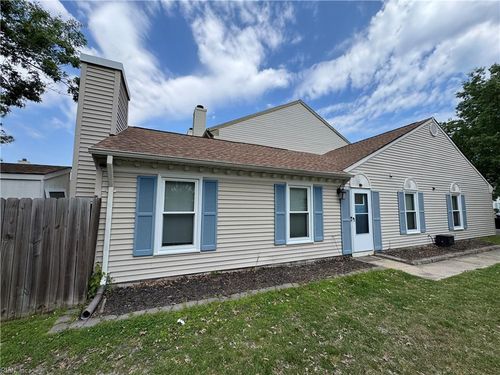 307 Gambrill Ct, Virginia Beach, VA, 23462-7212 | Card Image