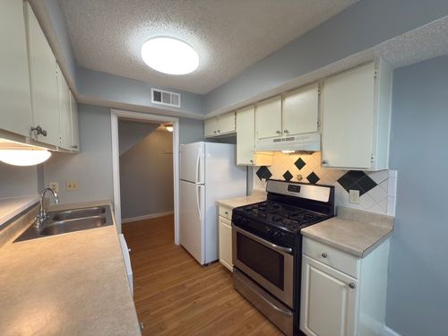 apt-b-1312 Southport Dr, Austin, TX, 78704-6933 | Card Image