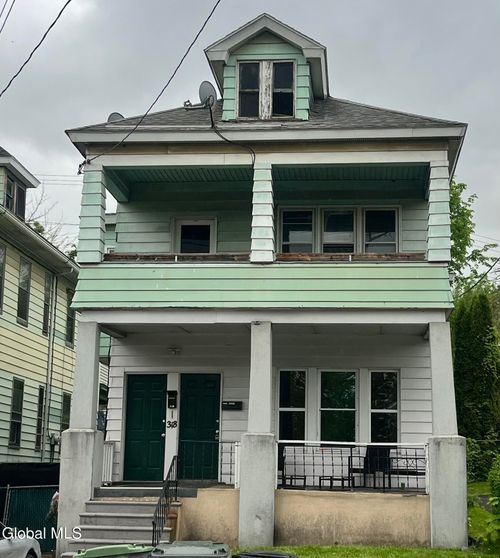 318 Saratoga St, Cohoes, NY, 12047-3121 | Card Image
