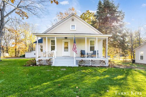 445 S Maple St, Saugatuck, MI, 49453-9799 | Card Image