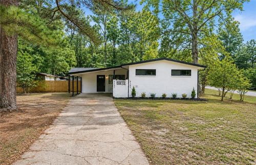 3061 Jett Dr, Doraville, GA, 30340-2401 | Card Image