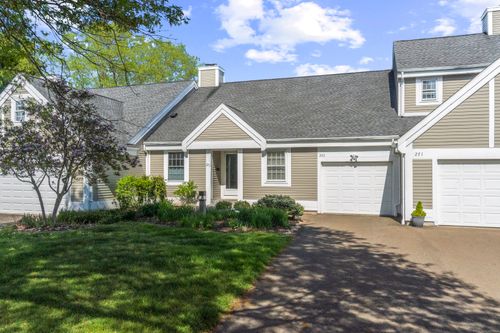 273-273 Legend Hill Rd, Madison, CT, 06443-1864 | Card Image