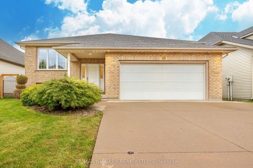 65 Arbour Glen Dr, Saint Catharines, ON, L2W1C6 | Card Image