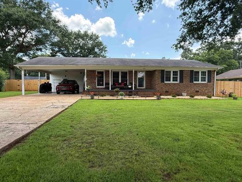 1407 Greenbrier Dr, Tuscumbia, AL, 35674-4325 | Card Image