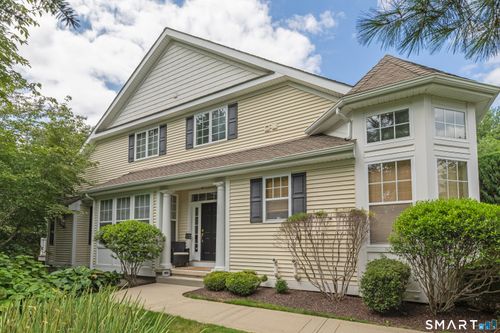 10-10 Dogwood Ct, Middlebury, CT, 06762-2936 | Card Image