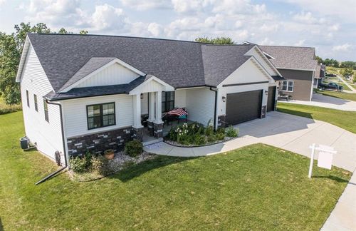 5 S Windmill Ridge Rd, EVANSVILLE, WI, 53536-8833 | Card Image