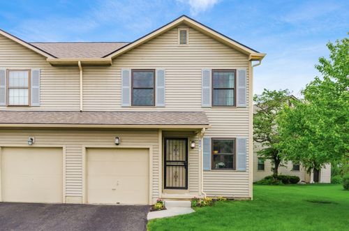 8041 Lakeloop Dr, Westerville, OH, 43081 | Card Image