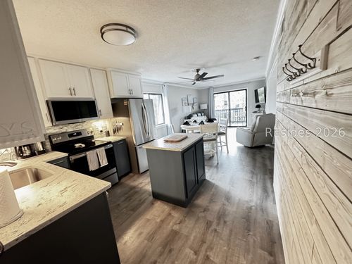 apt-a17-40 Folly Field Rd, Hilton Head Island, SC, 29928-6803 | Card Image