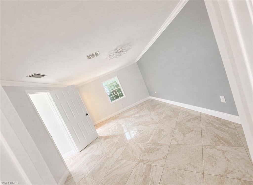 Residential in NAPLES 5