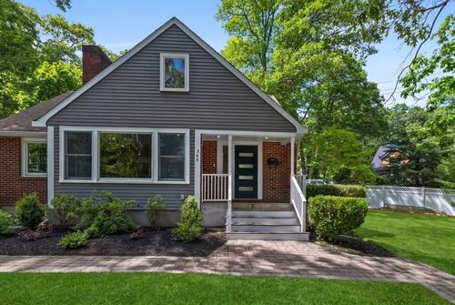 365 Marrett Rd, Lexington, MA, 02421-7910 | Card Image
