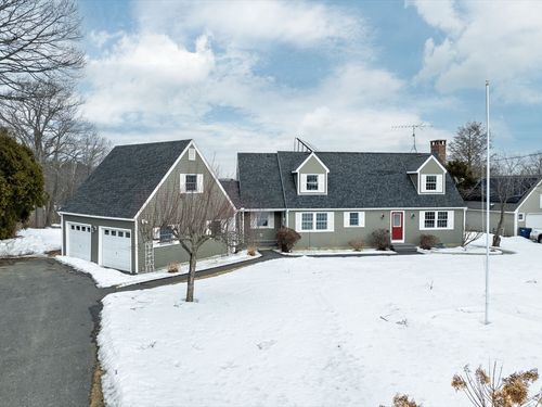 16 Kaolin Rd, Blandford, MA, 01008-9506 | Card Image