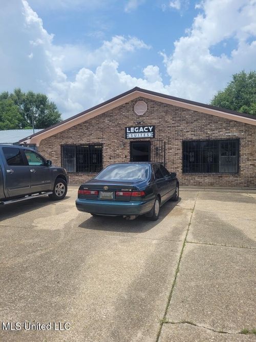 4019 Second St, Moss Point, MS, 39563-5444 | Card Image