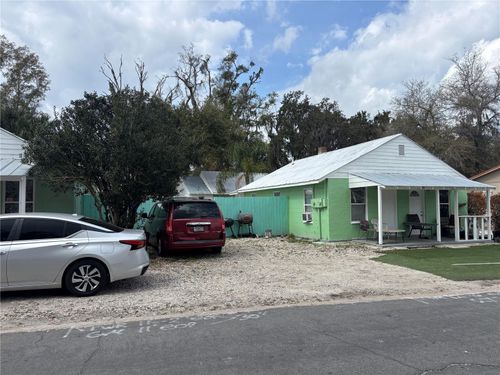 1611 N Simpson St, MOUNT DORA, FL, 32757-3966 | Card Image