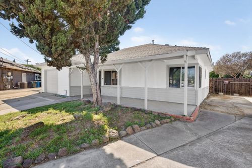 321 Brennan Ct, Antioch, CA, 94509-5008 | Card Image