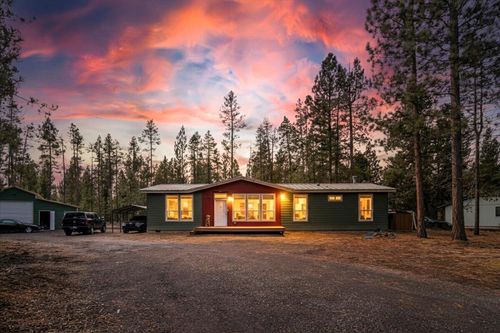 15461 Federal Rd, La Pine, OR, 97739-9457 | Card Image