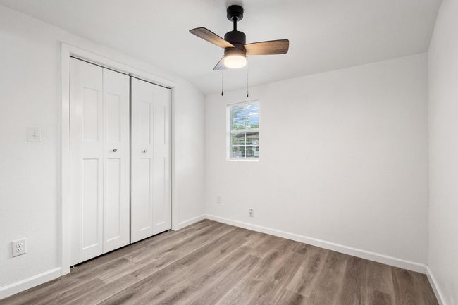 1710 S Walnut St, House other with 2 bedrooms, 2 bathrooms and null parking in Sherman TX | Image 14