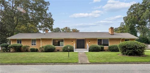 70 James Landing Rd, Newport News, VA, 23606-2051 | Card Image