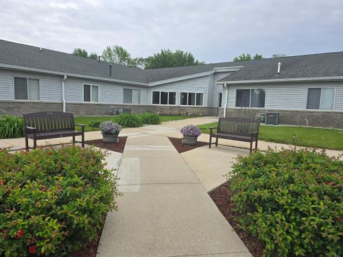 apt-104-111 S Third St, Converse, IN, 46919-9569 | Card Image