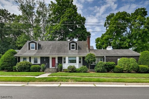 10 Thompson St, Newton, NJ, 07860-1608 | Card Image