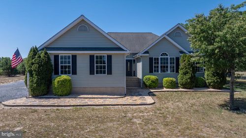6194 Old Sharptown Rd, LAUREL, DE, 19956-4025 | Card Image