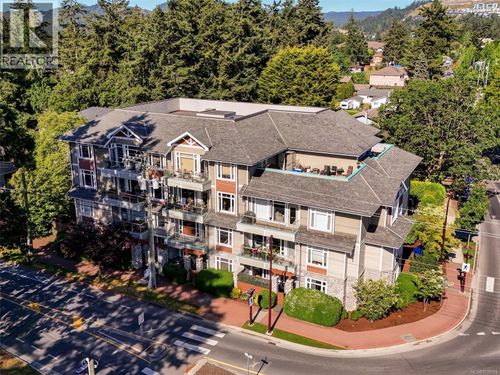 203-2706 Peatt Rd, Langford, BC, V9B3V3 | Card Image