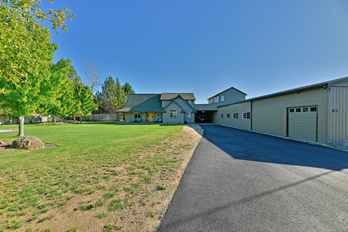 Residential in Shady Cove 4