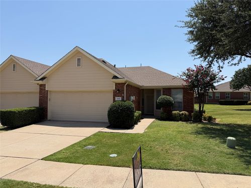 260 Bexar Dr, Lewisville, TX, 75067-6705 | Card Image