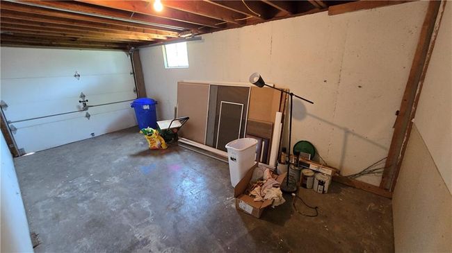 garage space-items to be removed if unwanted | Image 18