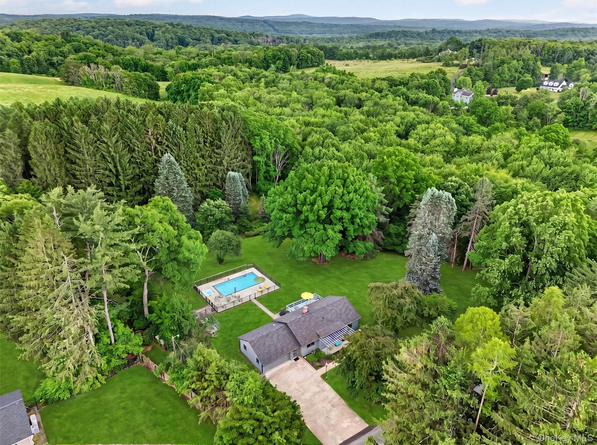 Residential in Pleasant Valley 3