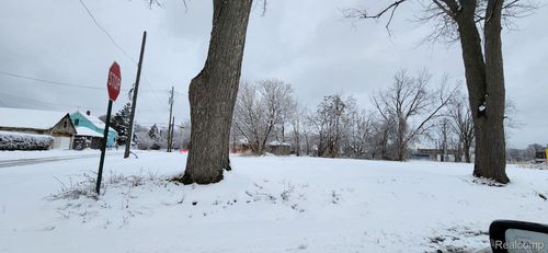 14405 Manning St, Detroit, MI, 48205-1835 | Card Image