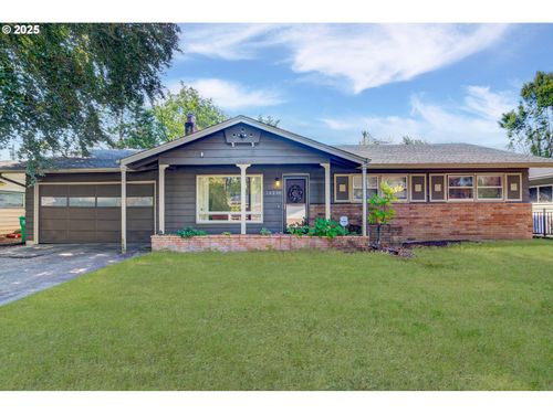 16230 Ne Hoyt St, Portland, OR, 97230-5842 | Card Image